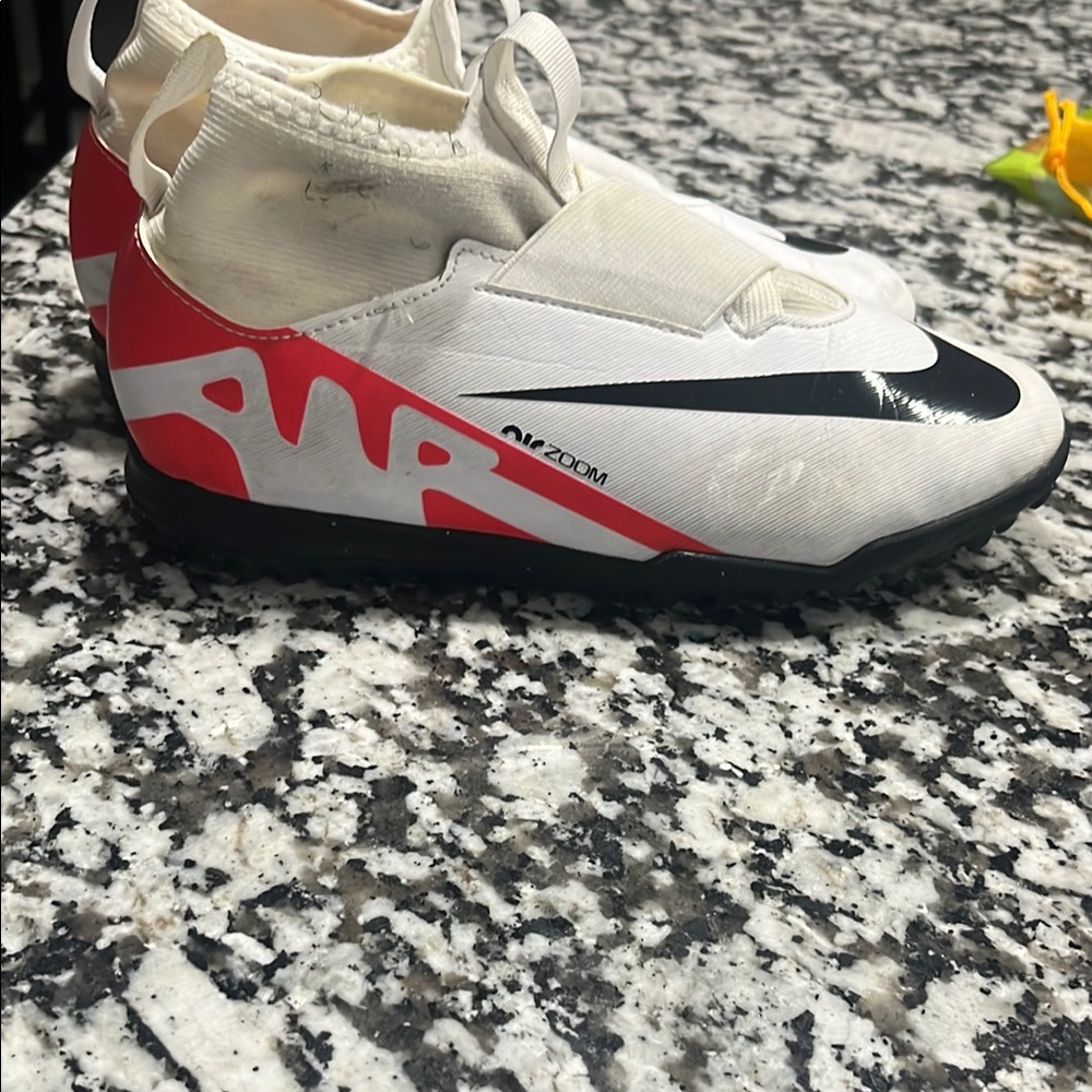Nike Kids' White and Red Soccer Shoes